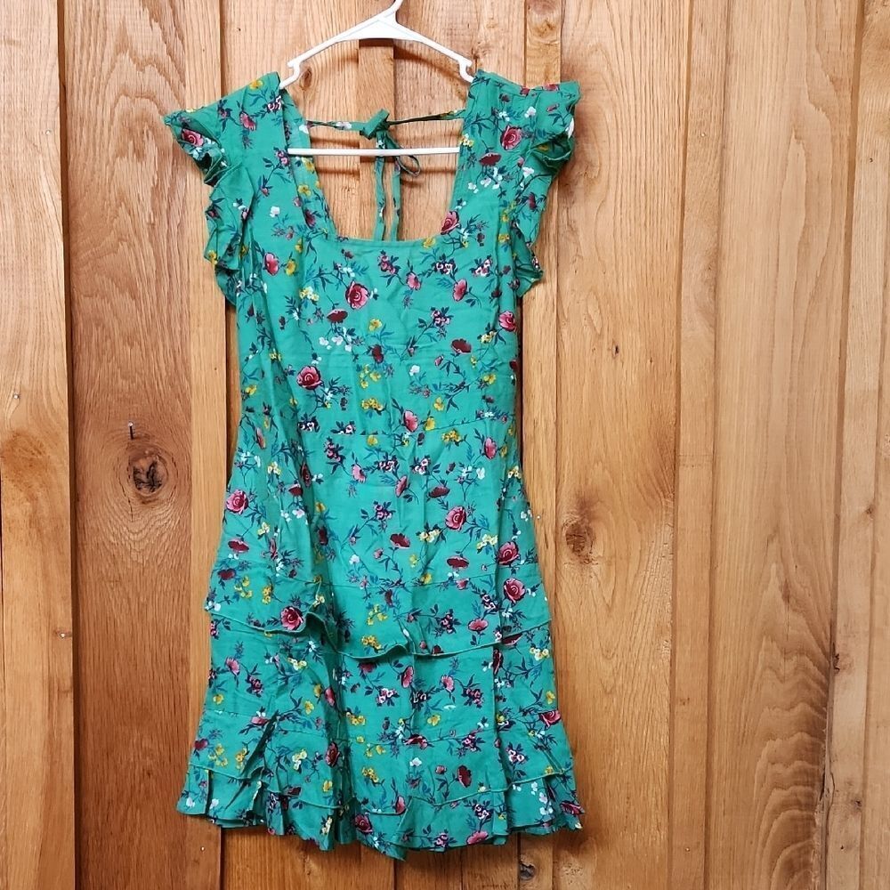Band of Gypsies Floral Ruffle Cap Sleeve Tiered Mini Dress, Medium, Green & Pink